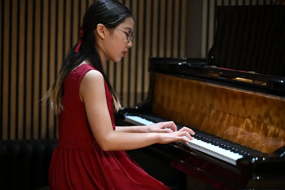 Elim Chan Rege a Filarmônica de Nova York em Um Programa de Koide, Saint-Saëns e Prokofiev